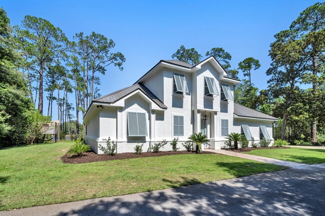 Building Photo - 160 Grand Flora Way