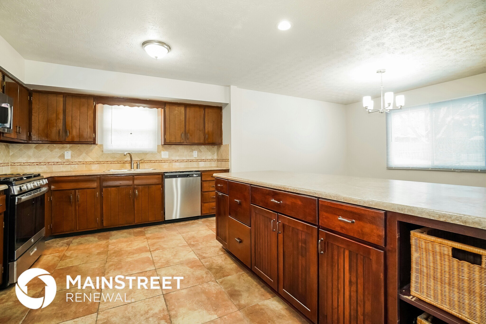 Building Photo - 1668 Kildare Pl