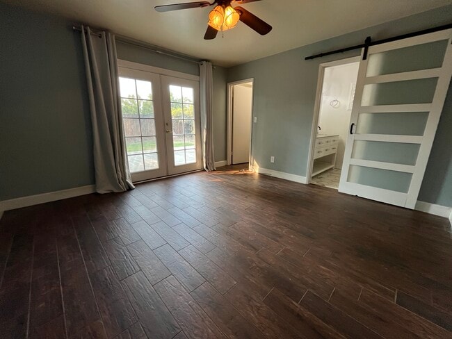 Building Photo - 5708 Cochran Dr