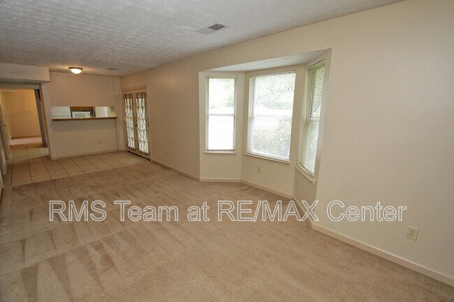 Building Photo - 1381 Omie Way