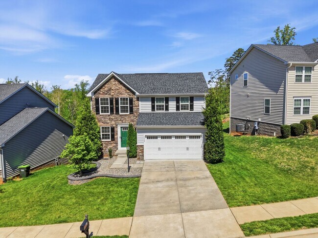 Building Photo - Modern Riverwood Retreat | Spacious 3BR Home in Prime Charlottesville Location