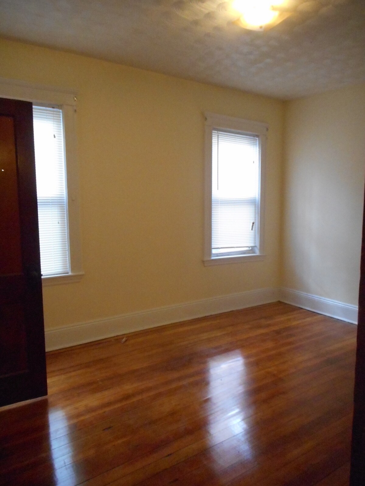 Building Photo - 58 Lithgow St