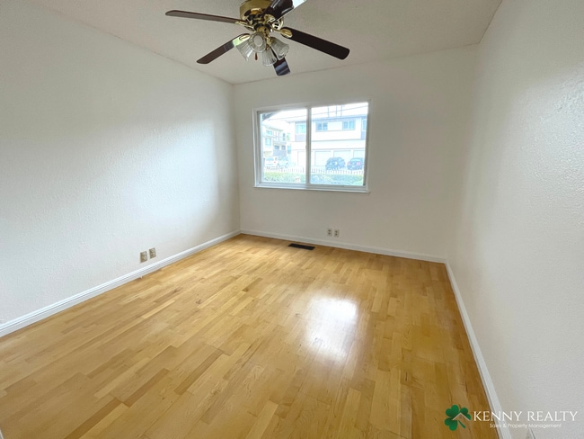 Building Photo - Spacious 3 Bedroom Home with Backyard Pati...