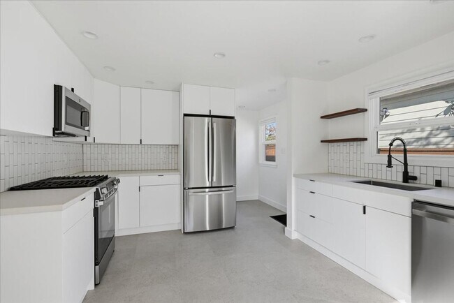 Building Photo - 4303 Baker Ave NW