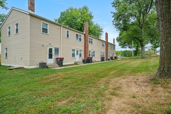 Building Photo - New 2BR Townhouse - Scenic Hills Homes Midland, PA | Apply today and secure this unit!!