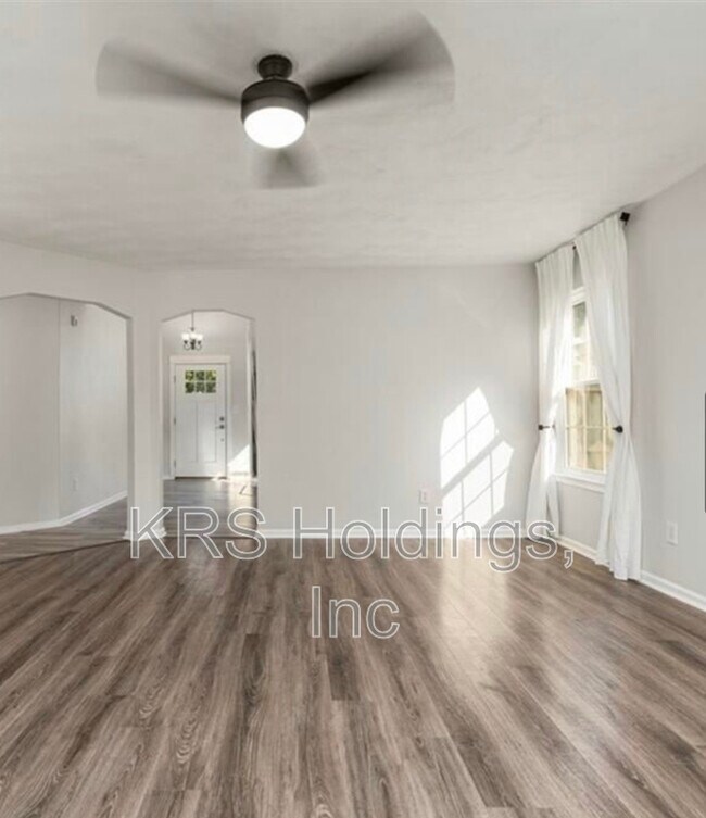 Building Photo - 3521 Regret Ln