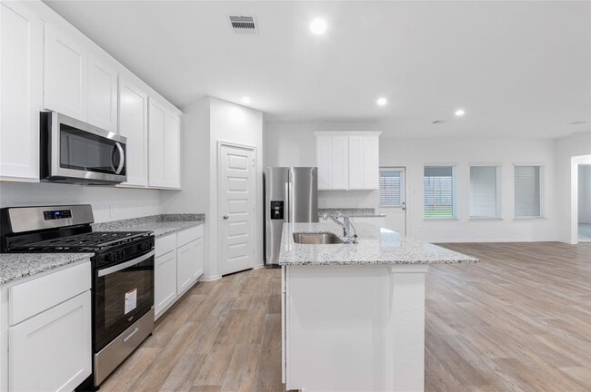 Building Photo - 7418 Elm Lndg Ln