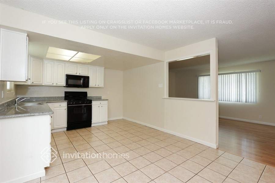 Building Photo - 130 Almanor Dr