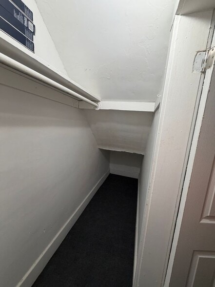 Building Photo - 7265 Senator St