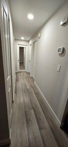 Hall way on main floor - 14209 NE 63rd Ct