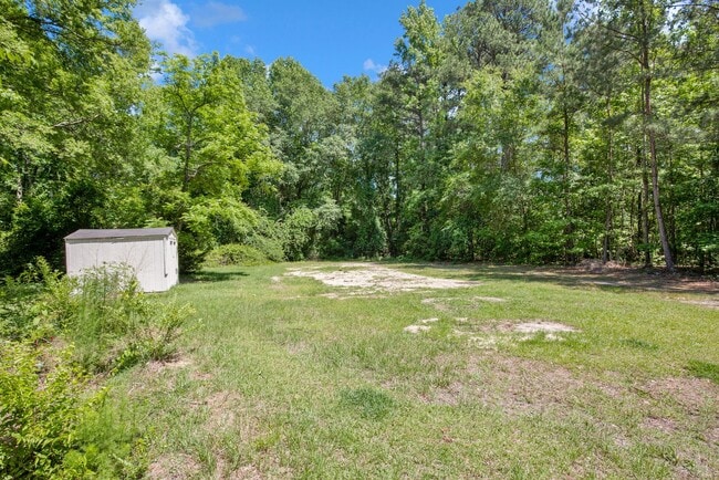 Building Photo - 1613 Halsey Loop