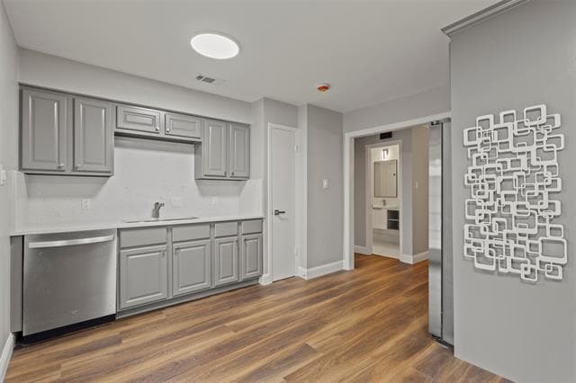 Building Photo - 7607 Pebblestone Dr