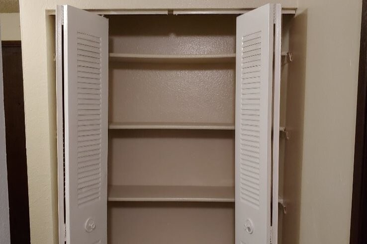 linen closet - 32131 46th Pl SW