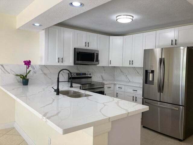 Primary Photo - 8069 Boca Rio Dr