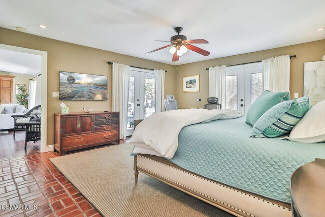 Building Photo - 31944 CA-1