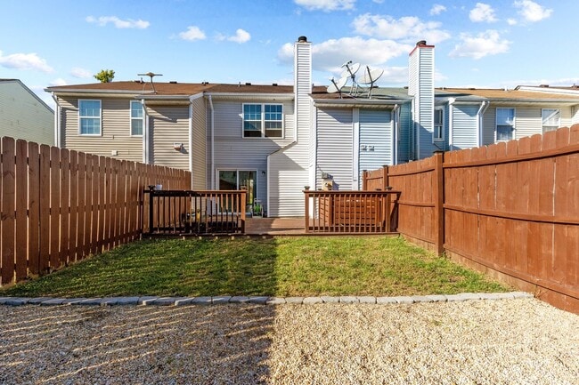 Building Photo - Charming and updated Virginia Beach townho...
