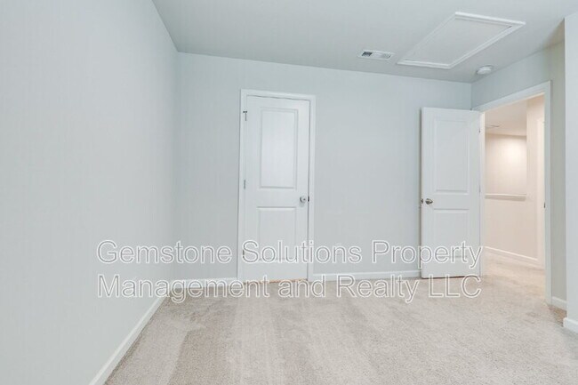 Building Photo - 1022 Cone Blvd