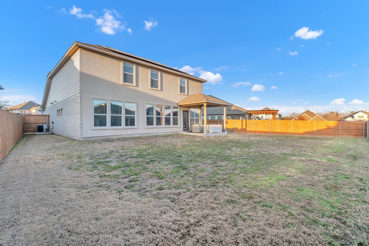 Building Photo - 111 Fortuna Ct