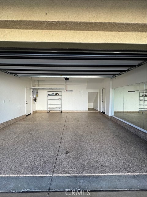 Building Photo - 2388 Yasamin Pl