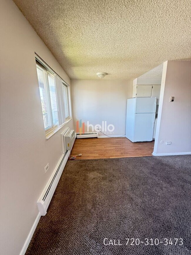 Building Photo - 1420 W 71st Pl