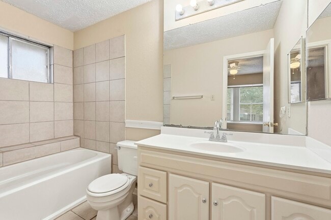 Building Photo - 16623 Red Gully Dr