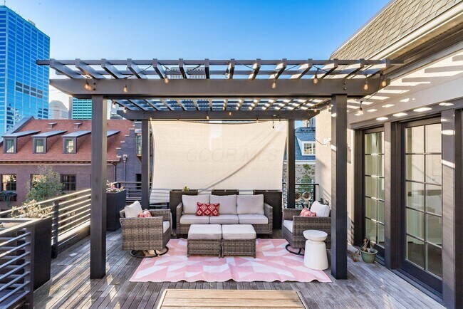 Building Photo - 100 Normandy Ave