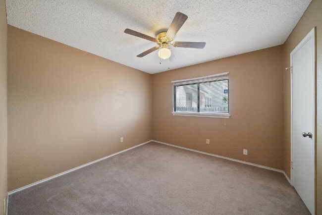 Building Photo - 5007 Shara Mist