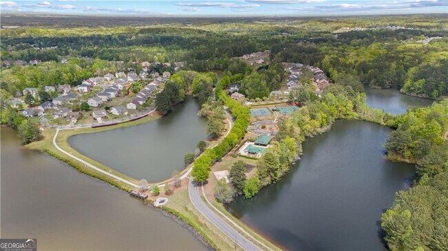 Building Photo - 6461 Edgewater Cove