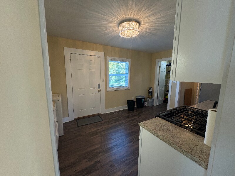 Building Photo - 2026 Penrose Dr