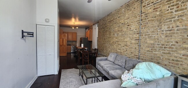 Building Photo - 1224 N Cleaver St