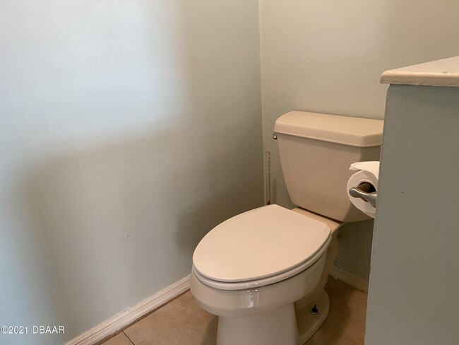 Building Photo - 420 Miriam Ave