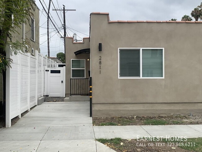 Building Photo - 2811 W 46th St