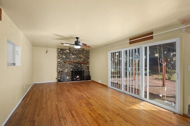 Building Photo - Chula Vista