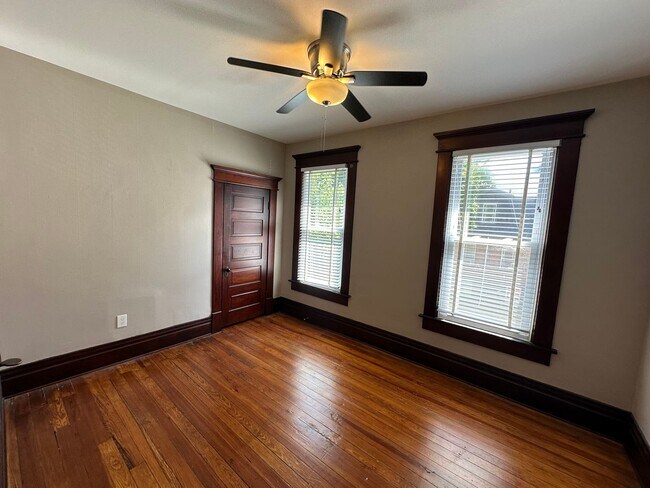 Building Photo - W 8th Ave 403-405 &amp; Belmont Ave 1523 RGI