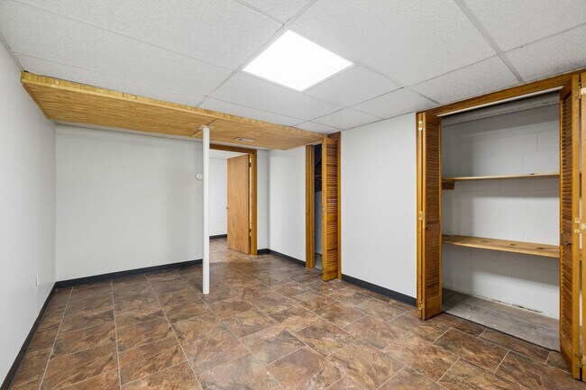 Building Photo - Pet Friendly Four Bedroom with Basement!