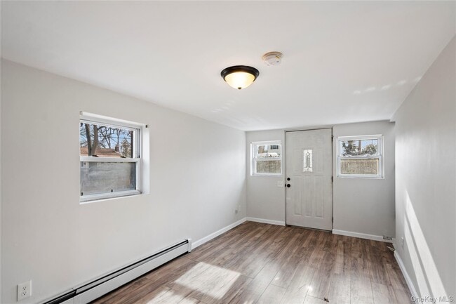 Building Photo - 84 Pleasure Ave