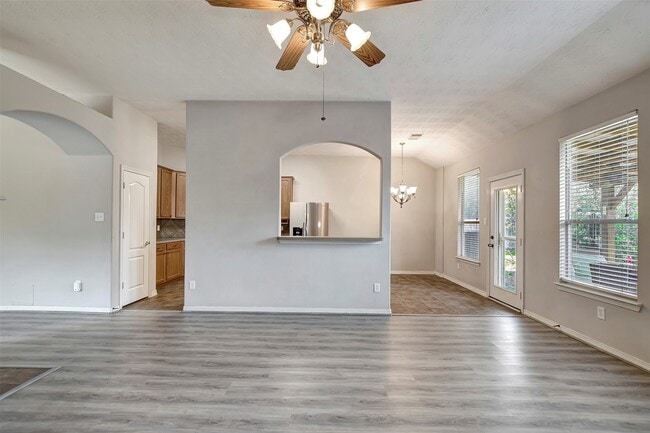 Building Photo - 2013 Lulach Ln