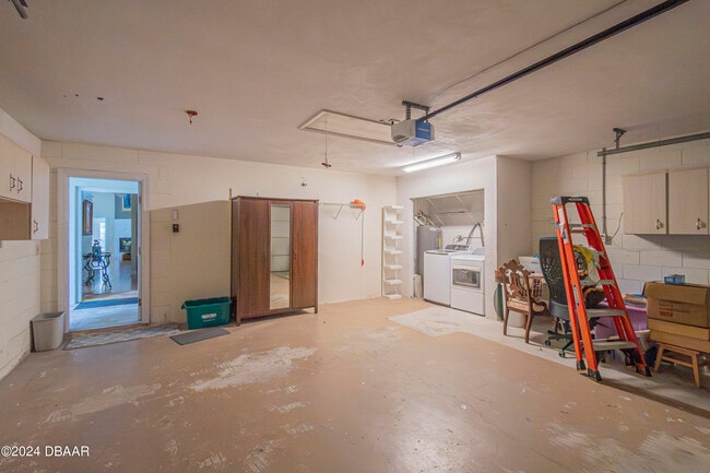 Building Photo - 6236 Clover Bend Dr