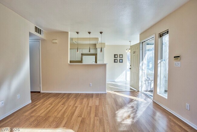 Building Photo - 3035 Casey Dr