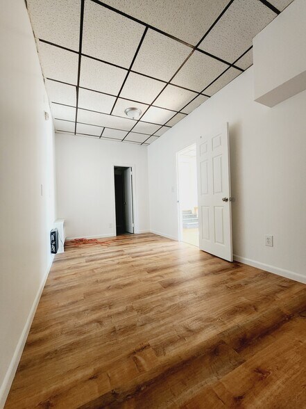 Unit 1F - 324 Avenue E