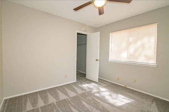 Building Photo - 3302 Gallop Cove