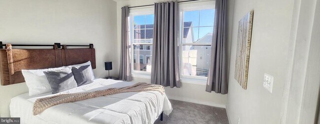 Building Photo - 219 Willis St