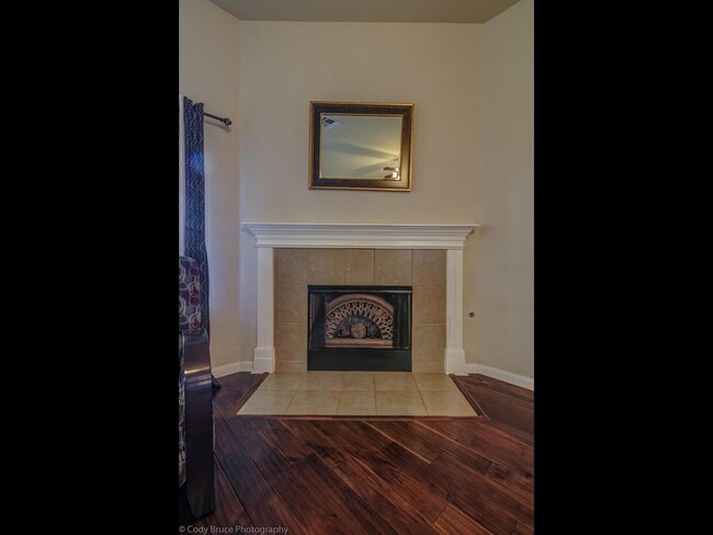 Building Photo - 1720 Harvest Bend Ln