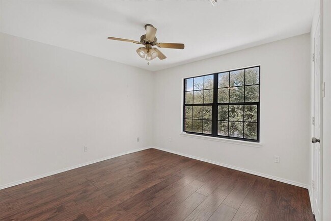 Building Photo - 11517 Chatam Berry Ln