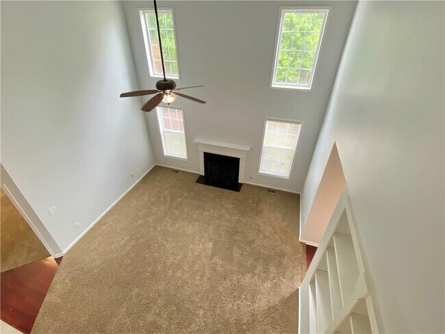 Building Photo - 6405 Knighted Ct