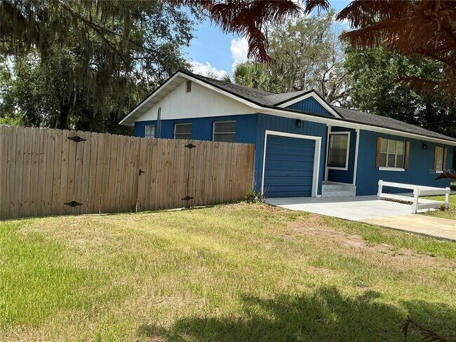 Building Photo - 13 Volusia Dr