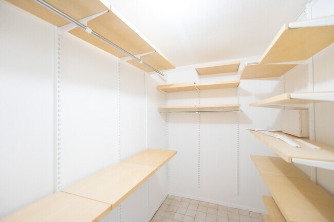 Building Photo - 1314 Frontier Ln