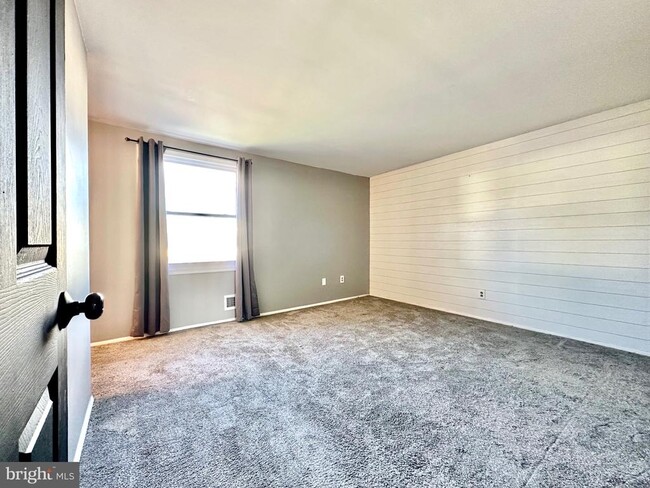 Building Photo - 1351 St Francis Rd