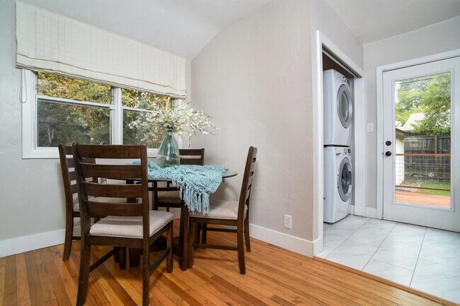 Building Photo - Remodeled 2 Bedroom Home with Yard near UC...