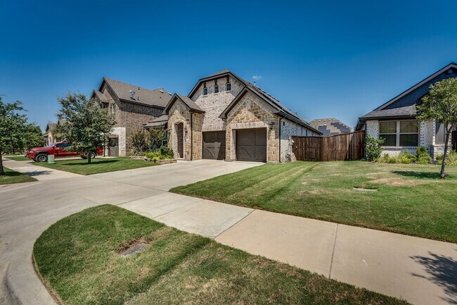Building Photo - 1805 Shaila Dr